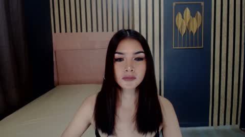 Snapshot of queenemeraldts chatting on 3, 1, 2025 queenemeraldts online show from 3, 1, 2025