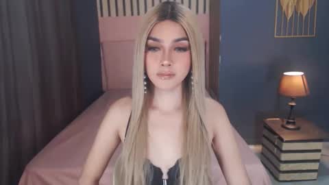 Snapshot of queenemeraldts chatting on 28, 2, 2025 queenemeraldts online show from 28, 2, 2025