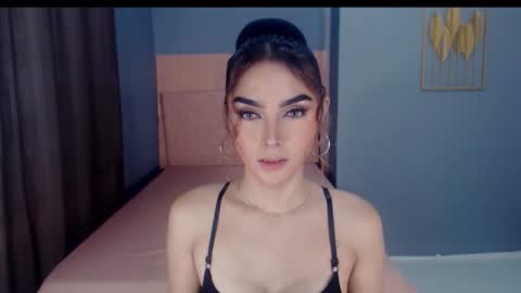 Snapshot of queenemeraldts chatting on 9, 10, 2025 queenemeraldts online show from 9, 10, 2025