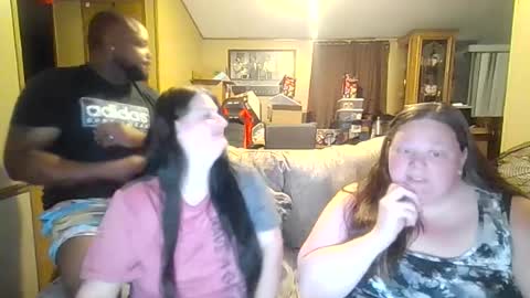 Queen N King Fun Night online show from 13, 7, 2026