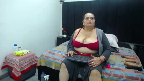 VickyBoobss online show from 3, 12, 2025