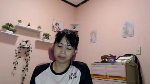 Snapshot of queennbbee chatting on 21, 7, 2026 queennbbee online show from 21, 7, 2026
