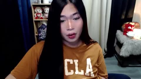 Snapshot of queenofcum169xx chatting on 25, 11, 2025 Mikka online show from 25, 11, 2025