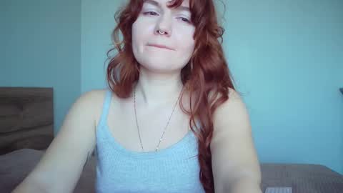 QueenOfModels online show from 7, 3, 2025