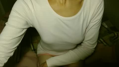 queenoftenderness online show from 7, 10, 2025