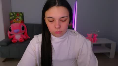 Snapshot of queenofthesense chatting on 20, 10, 2025 Patricia online show from 20, 10, 2025