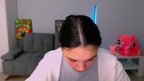 Snapshot of queenofthesense chatting on 6, 11, 2025 Patricia online show from 6, 11, 2025