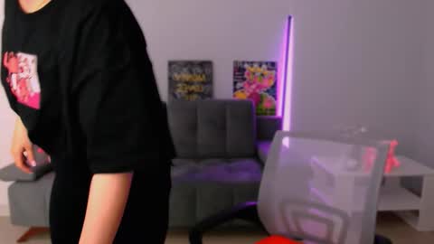 Snapshot of queenofthesense chatting on 12, 11, 2025 Patricia online show from 12, 11, 2025