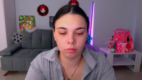 Snapshot of queenofthesense chatting on 2, 12, 2025 Patricia online show from 2, 12, 2025