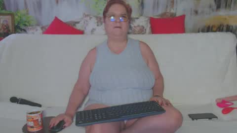 QueenPammy online show from 2, 2, 2025
