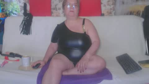 QueenPammy online show from 11, 10, 2025