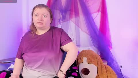 Snapshot of queensami7 chatting on 26, 5, 2026 Samantha online show from 26, 5, 2026