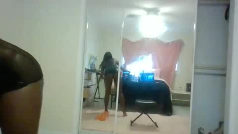 queensandyyy online show from 3, 12, 2025