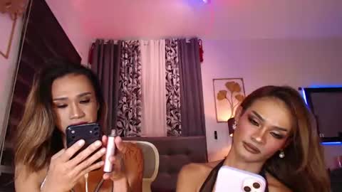 Snapshot of queenvalentinats chatting on 28, 7, 2026 ValentinaMoone online show from 28, 7, 2026