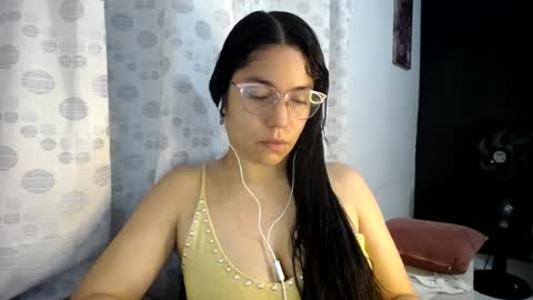 Snapshot of queenvictoria2023 chatting on 10, 7, 2026 Paola online show from 10, 7, 2026