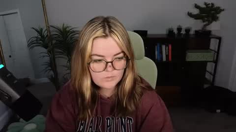 Snapshot of quervoqueen1 chatting on 17, 9, 2025 Bri online show from 17, 9, 2025