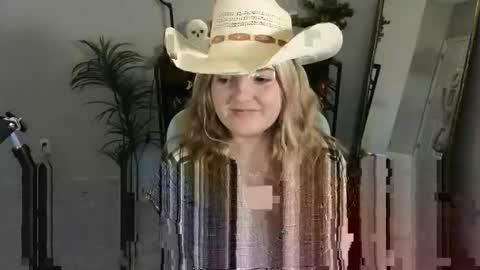 Snapshot of quervoqueen1 chatting on 1, 12, 2025 Bri online show from 1, 12, 2025