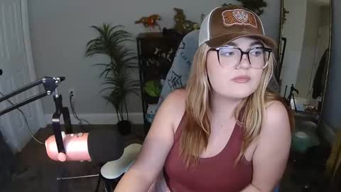 Snapshot of quervoqueen1 chatting on 5, 2, 2026 Bri online show from 5, 2, 2026