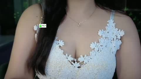 Snapshot of quest_queen chatting on 25, 6, 2026 zaara online show from 25, 6, 2026