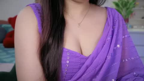 Snapshot of quest_queen chatting on 14, 7, 2026 zaara online show from 14, 7, 2026