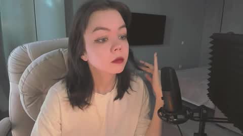 quietluxury online show from 25, 3, 2026