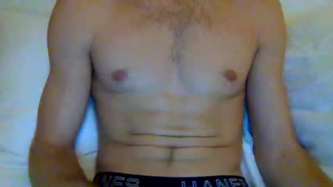 Snapshot of quiii1103 chatting on 14, 12, 2025 quiii1103 online show from 14, 12, 2025