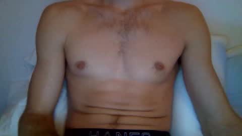 Snapshot of quiii1103 chatting on 19, 12, 2025 quiii1103 online show from 19, 12, 2025