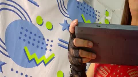 quuen_valery online show from 26, 3, 2026