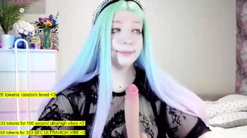 Snapshot of raaaaaaawr chatting on 4, 3, 2025 - online show from 4, 3, 2025