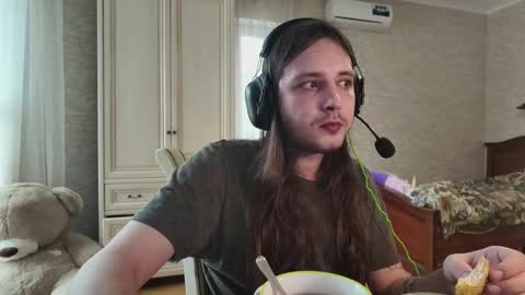 Snapshot of rabbitboyy1 chatting on 16, 9, 2025 rabbitboyy online show from 16, 9, 2025