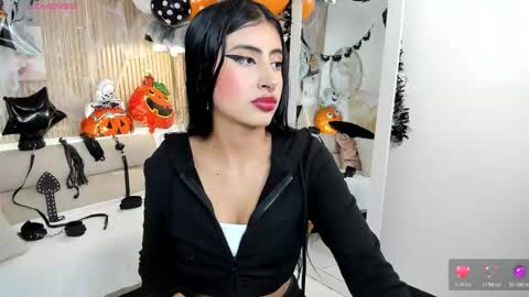 Snapshot of rachel_es chatting on 28, 10, 2025 RACHEL ES online show from 28, 10, 2025