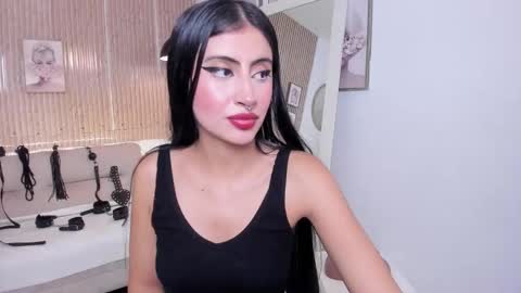 Snapshot of rachel_es chatting on 4, 12, 2025 RACHEL ES online show from 4, 12, 2025