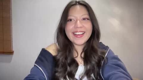 rachel james   online show from 30, 10, 2025