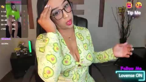 Snapshot of racheladamsxx25 chatting on 8, 10, 2025 Call me rachel online show from 8, 10, 2025