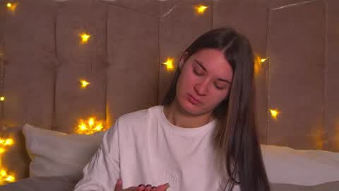 RachellSimpson online show from 8, 12, 2024
