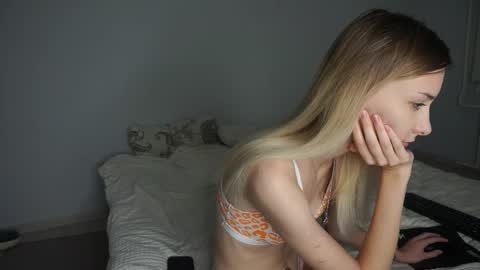 Snapshot of radioskvirt chatting on 24, 9, 2025 Sara online show from 24, 9, 2025