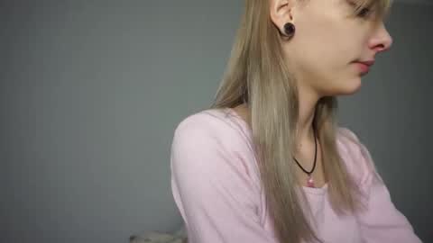 Snapshot of radioskvirt chatting on 20, 10, 2025 Sara online show from 20, 10, 2025