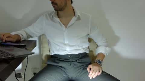 Snapshot of rafaelssk chatting on 16, 1, 2026 elenacam online show from 16, 1, 2026