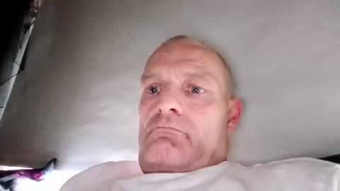 Snapshot of ragingzef69 chatting on 18, 10, 2025 Bigthickdickinvic online show from 18, 10, 2025