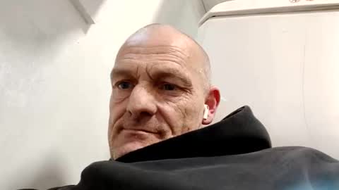 Snapshot of ragingzef69 chatting on 22, 11, 2025 Bigthickdickinvic online show from 22, 11, 2025