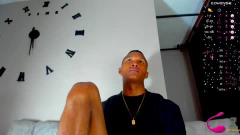 Snapshot of ragnarhot24 chatting on 21, 1, 2025 Andres H online show from 21, 1, 2025