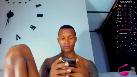 Snapshot of ragnarhot24 chatting on 25, 1, 2025 Andres H online show from 25, 1, 2025