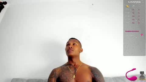 Snapshot of ragnarhot24 chatting on 23, 2, 2025 Andres H online show from 23, 2, 2025