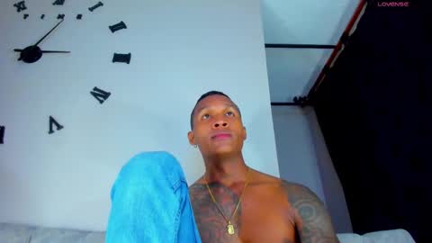 Snapshot of ragnarhot24 chatting on 26, 2, 2025 Andres H online show from 26, 2, 2025