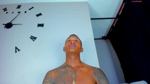 Snapshot of ragnarhot24 chatting on 4, 3, 2025 Andres H online show from 4, 3, 2025