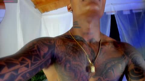 Snapshot of ragnarhot24 chatting on 22, 9, 2025 Andres H online show from 22, 9, 2025