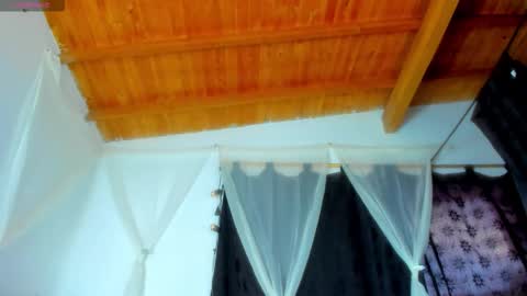 Snapshot of ragnarhot24 chatting on 25, 11, 2025 Andres H online show from 25, 11, 2025