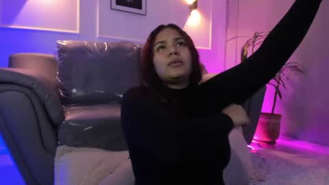 raichell_sweet_curvy online show from 17, 6, 2026