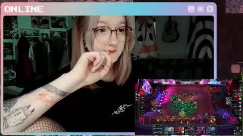 Snapshot of raiingurl chatting on 29, 10, 2025 Kate online show from 29, 10, 2025