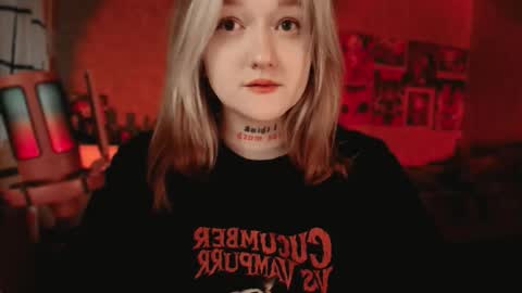 Snapshot of raiingurl chatting on 19, 12, 2025 Kate online show from 19, 12, 2025